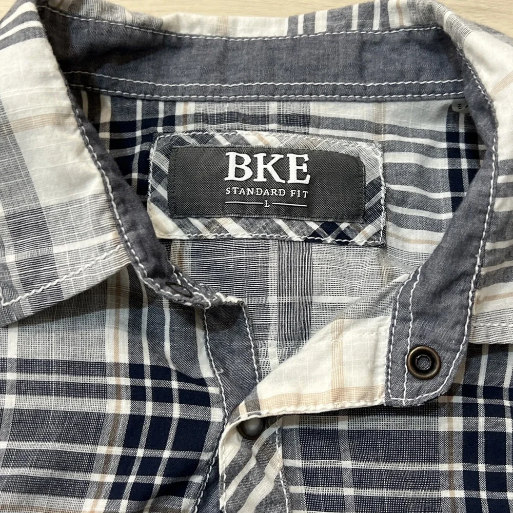 BKE Buckle Shirt Mens Navy Blue Plaid Pearl Snap Pockets White‎ Western Size L